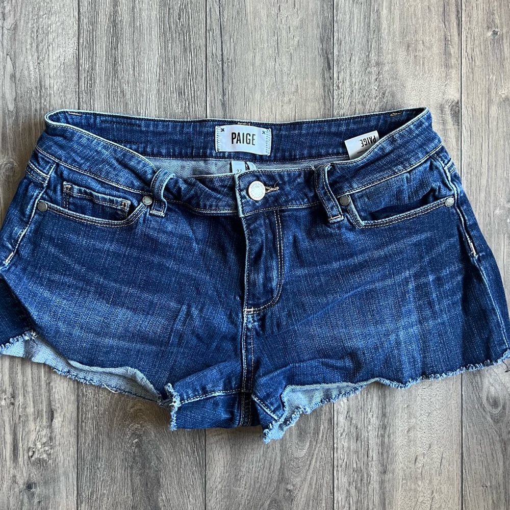 Paige size 27 Jean short